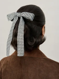 Aela Houndstooth Black and White Hair Bow
