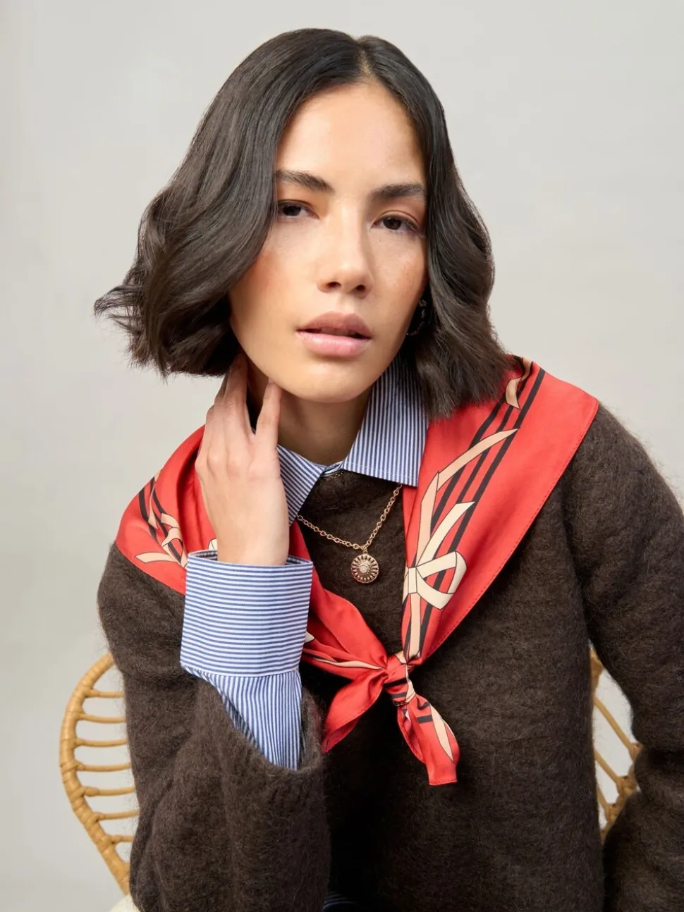Aela Red Bow Scarf
