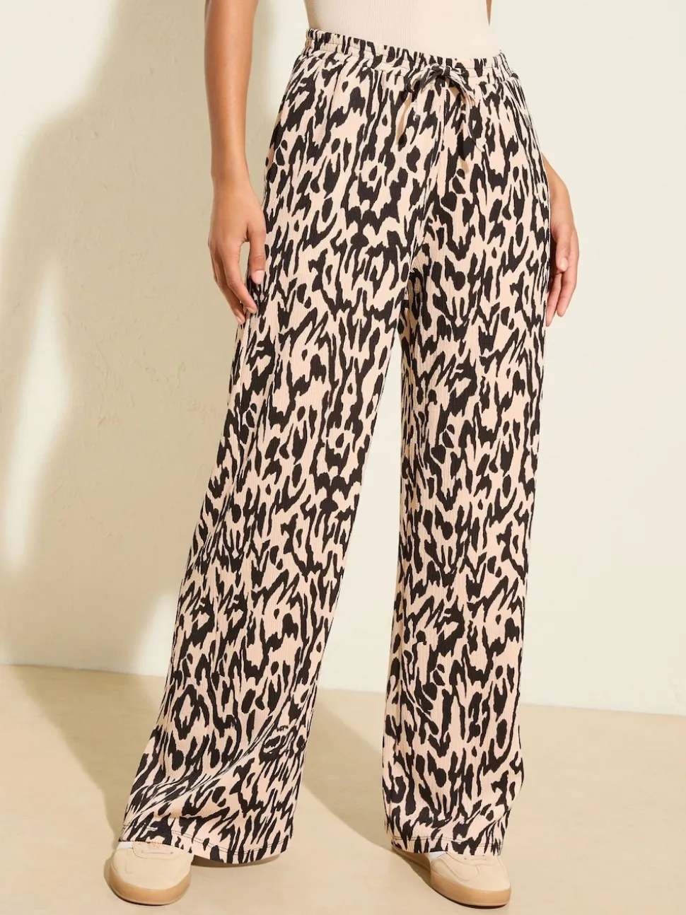 Animal - Friends Like These - Jersey broek met wijde pijpen met kreukeffect