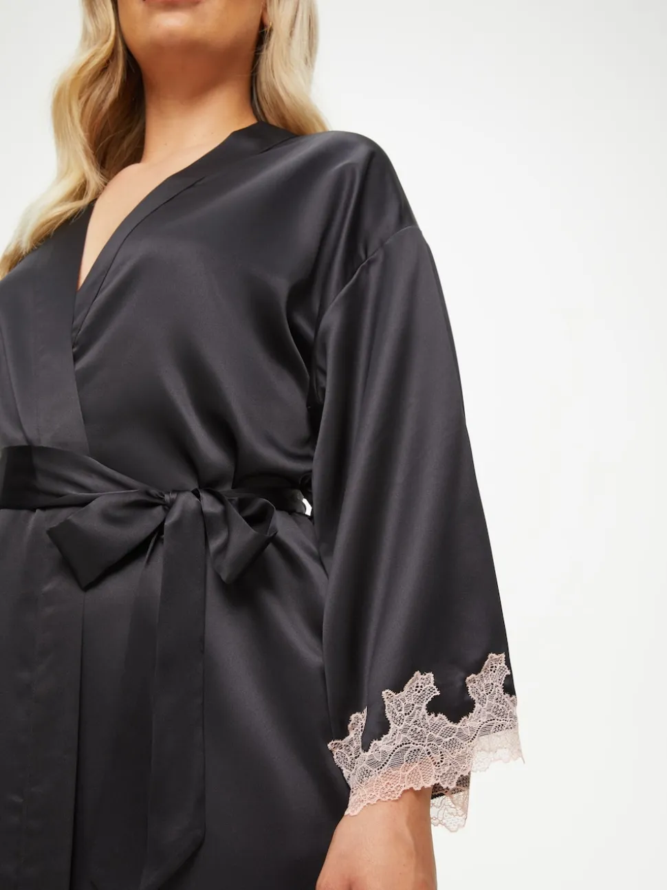 Ann Summers Sorella lange satijnen badjas