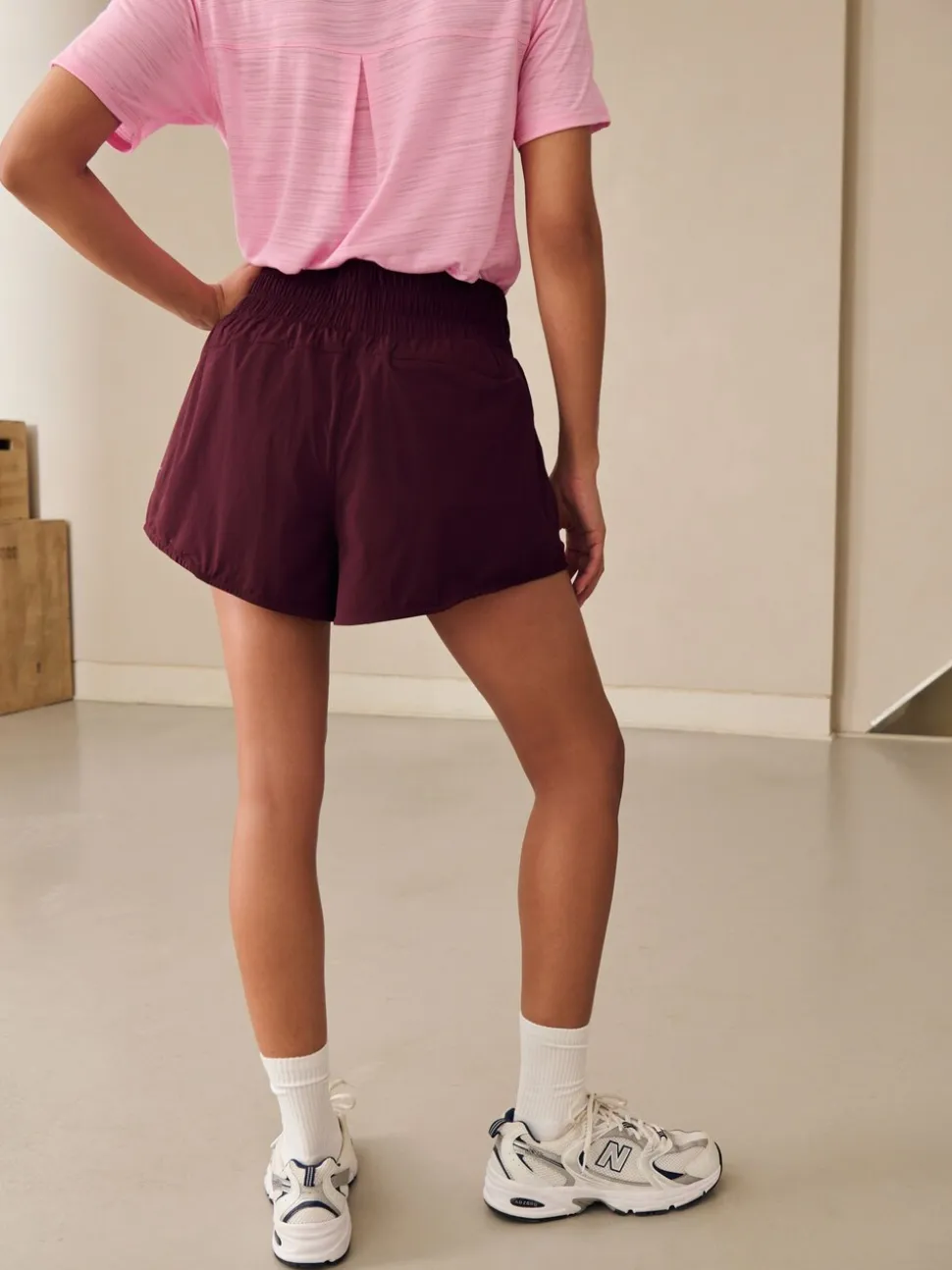 Bessenrood - Active Sports geweven hardloopshorts