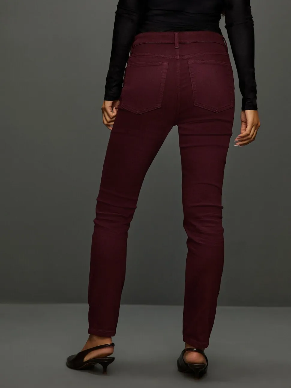Bessenrood - Authentieke relaxed skinny jeans