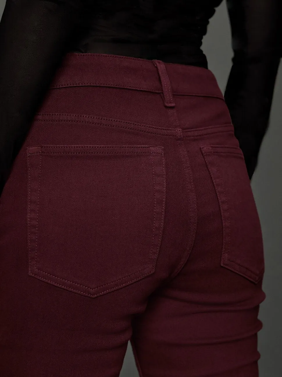 Bessenrood - Authentieke relaxed skinny jeans