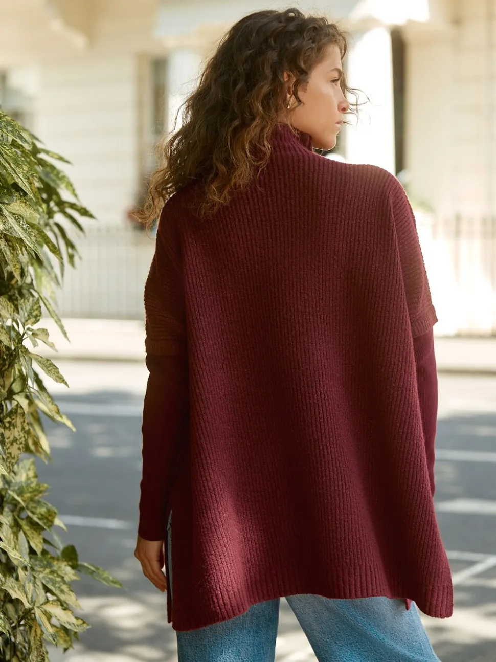 Bessenrood - Ribbed Mock Layer Poncho