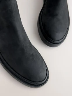 Black Oiled Leather - Forever Comfort® Round Toe Chelsea Boots