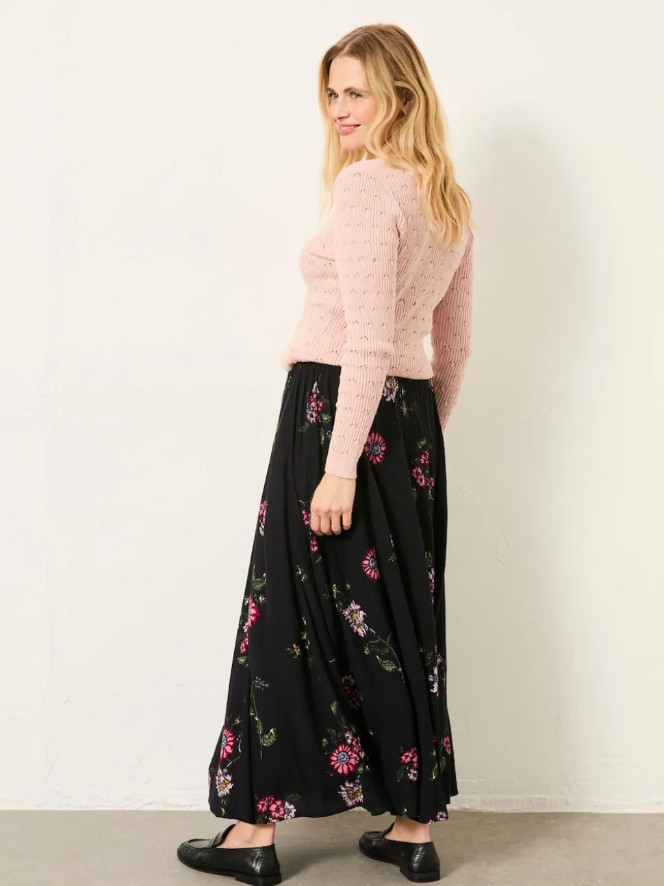 Black Spring Floral - FatFace midirok
