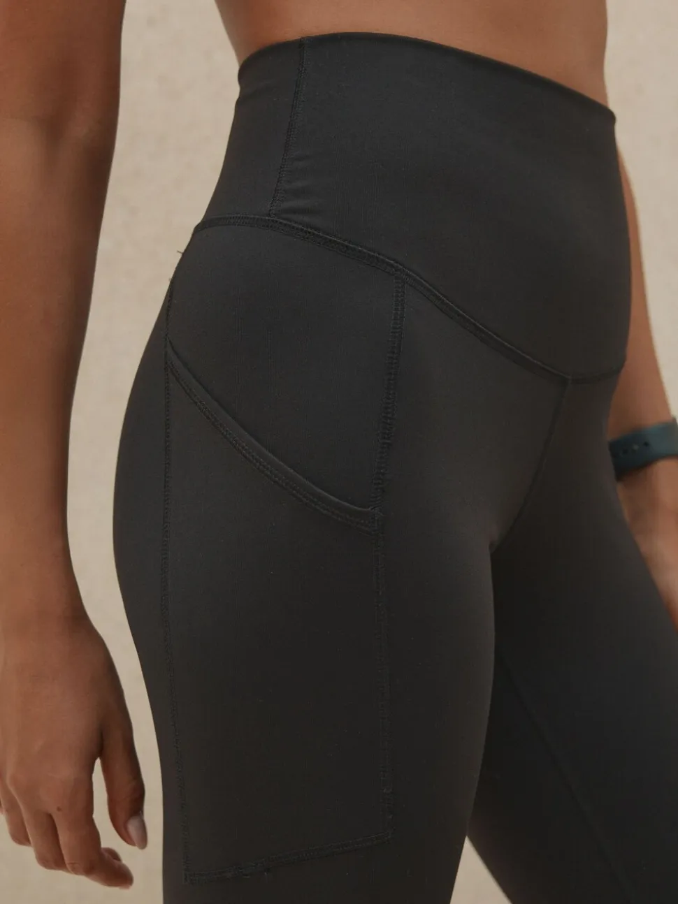 Black with Pocket - Active Sports Dry Tech Sculpting Leggings