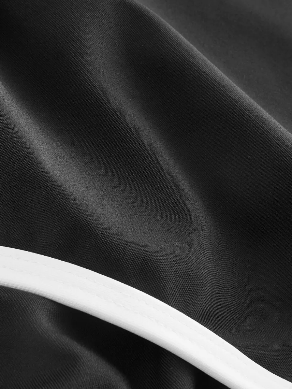 Black/White Contrast - Badpak met buikcorrectie en ritssluiting