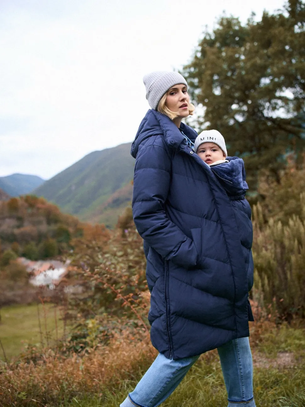 Blauw - Seraphine Lange Chevron 3 in 1 zwangerschaps- & draagjas met donsvulling