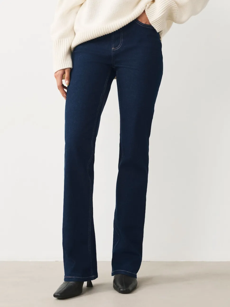 Blauw met wassing - Mid Rise Stretch Bootcut Jeans