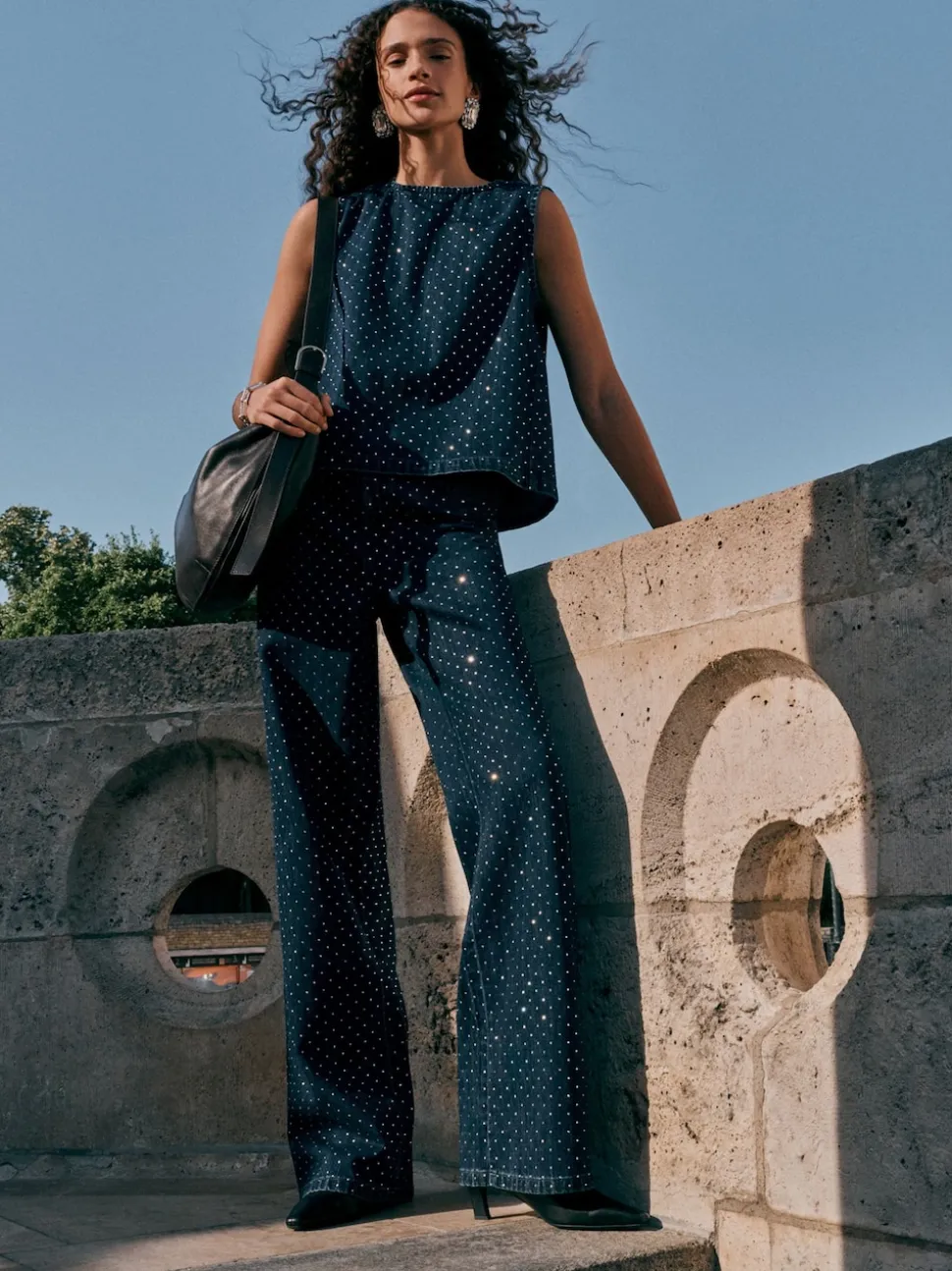 Blauw met wassing - Versierde jeans met wijde pijpen