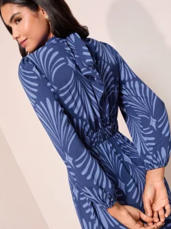 Blauwe geo - Friends Like These Midi-jurk met opstaande kraag en lange mouwen en strikdetail