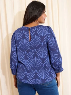Blauwe waaierprint - Friends Like These - Blouse met gerimpelde manchetten en 3/4 mouwen