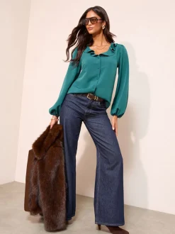 Blauwgroen - Friends Like These Long Sleeve Button Front Ruffle Blouse