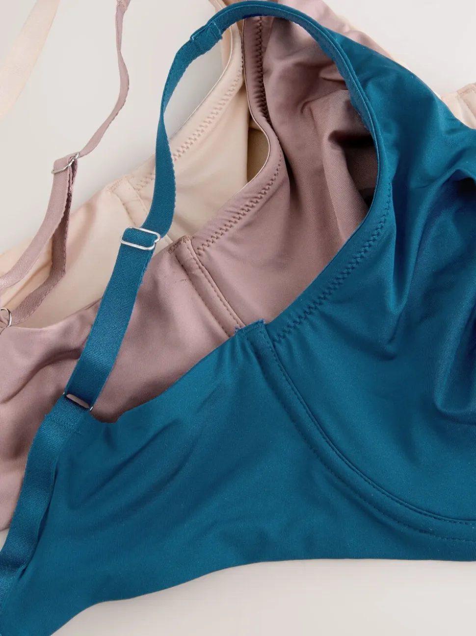 Blauw/roze/crème - Verpakking van 3 gladmakende T-shirtbeha's van microvezel, cupmaat DD+, ultiem comfort
