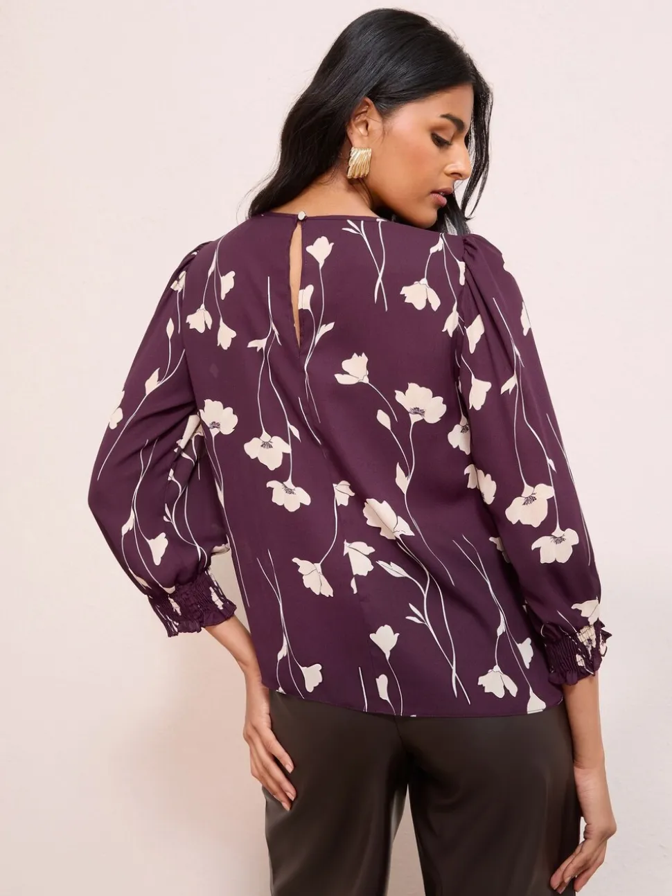 Bordeauxrode Bloemenprint - Friends Like These - Blouse met gerimpelde manchetten en 3/4 mouwen