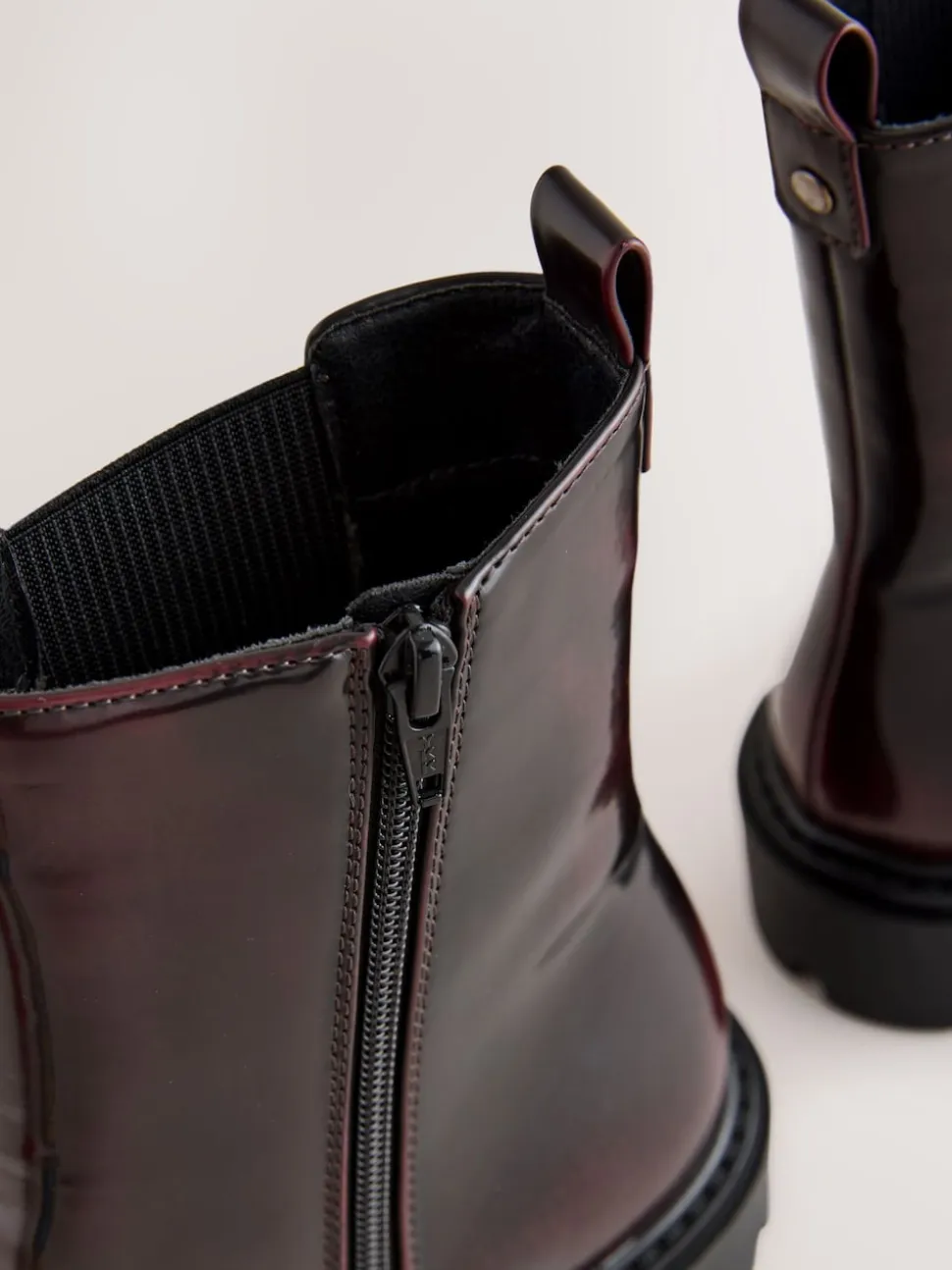 Bordeauxrode lak - Forever Comfort® Chelsea-enkellaarzen met profielzool