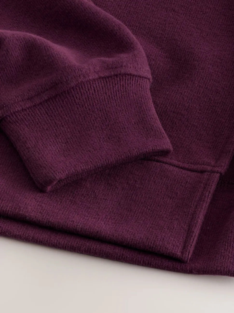 Bordeauxrood - Behaaglijk zacht aanvoelend geribbeld overhead sweatshirt met capuchon