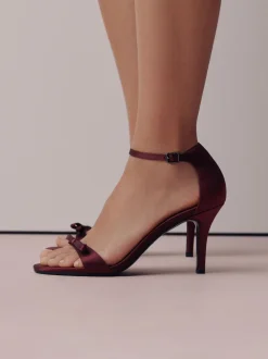 Bordeauxrood - Forever Comfort® Mini Satin Bow Heeled Sandals