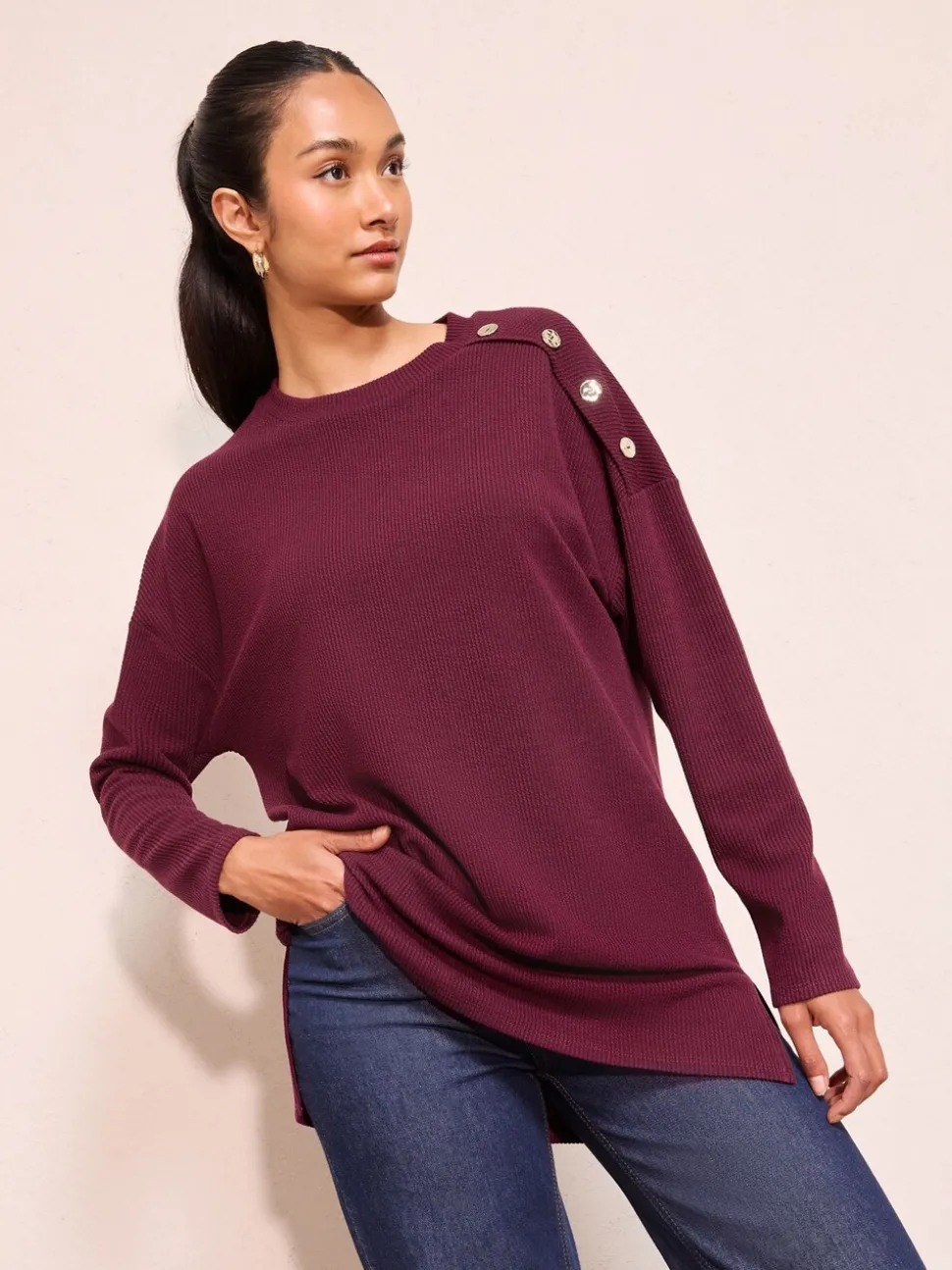 Bordeauxrood - Friends Like These Button Detail Rib Tunic