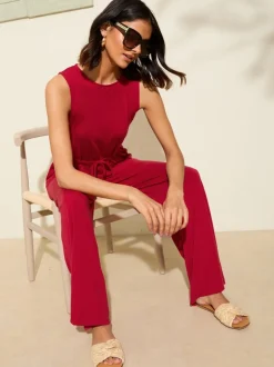 Bordeauxrood - Friends Like These Scoop Neck Sleeveless Wide Leg Jersey Jumpsuit