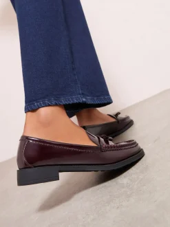 Bordeauxrood - Friends Like These Patent Faux Leather Comfort Bow Smart Loafers