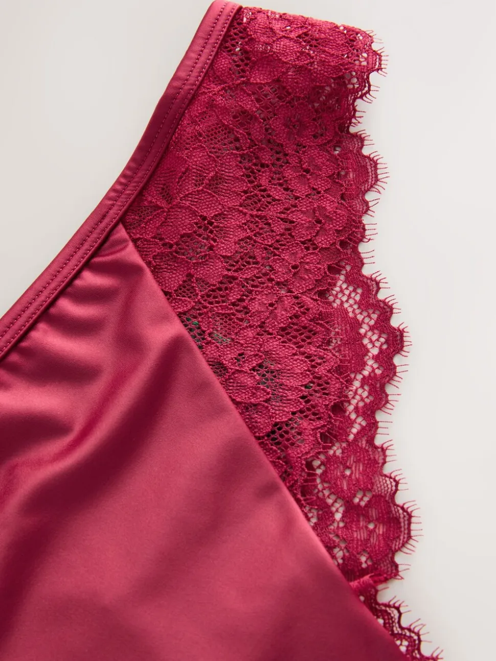 Bordeauxrood - Lace Bow Back Knickers