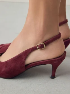 Bordeauxrood - Leren slingbackhakken met uitsnijdingen en hardwaredetails