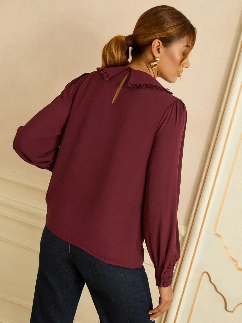 Bordeauxrood - Love & Roses blouse met lange mouwen en frillkraag