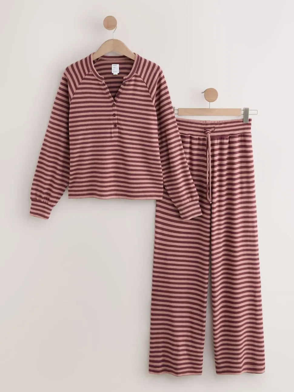Bordeauxrood gestreept - Behaaglijke pyjama met lange mouwen