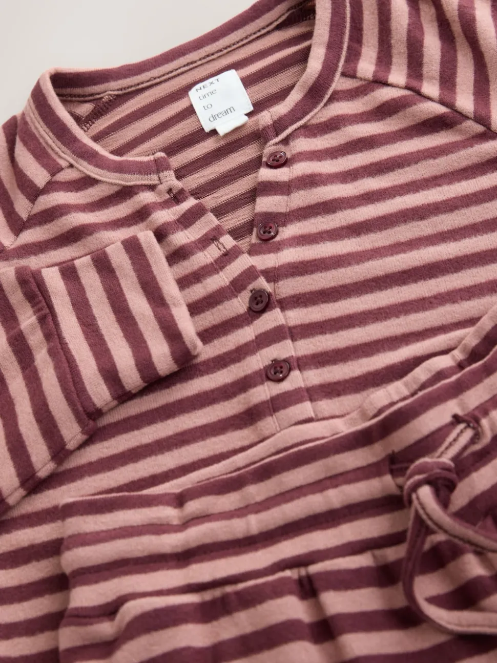 Bordeauxrood gestreept - Behaaglijke pyjama met lange mouwen