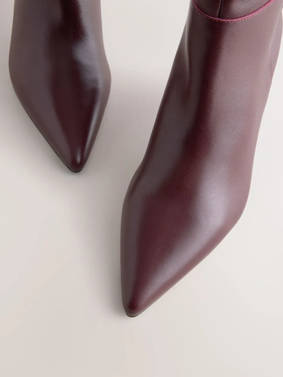 Bordeauxrood leer - Kniehoge Skinny Boots met Hak