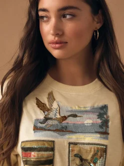 Boter Geel - Sequin Patch Graphic Duck Short Sleeve Crew Neck T-Shirt