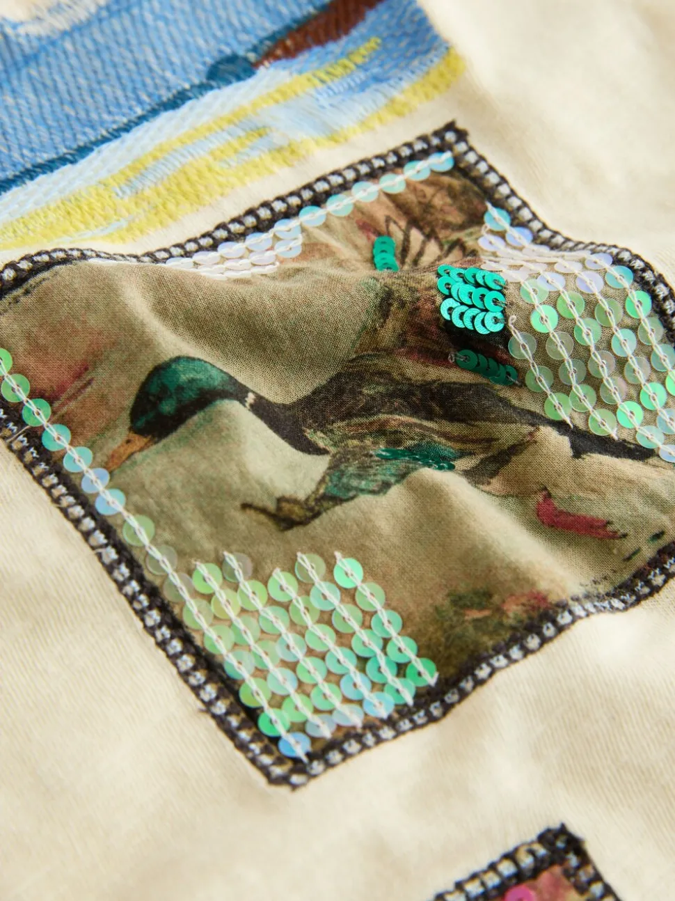 Boter Geel - Sequin Patch Graphic Duck Short Sleeve Crew Neck T-Shirt