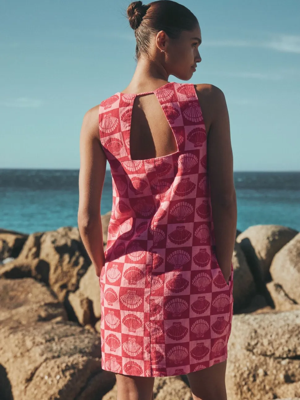 Bright Pink/ Red Shell Print - Mini-jurk met linnen en vierkante hals