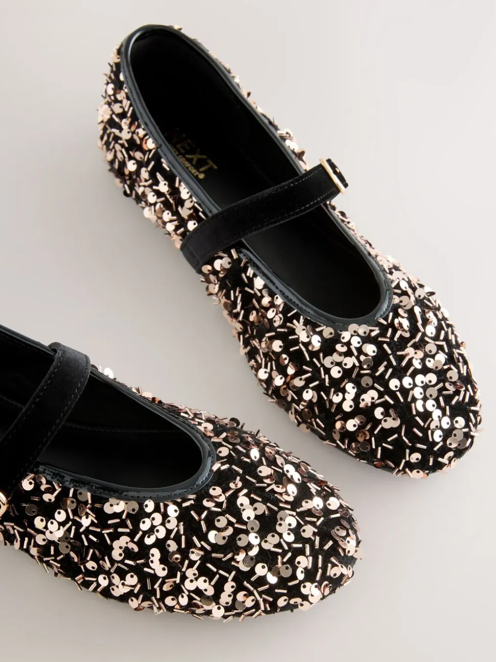 Brons - Mary Jane-schoenen met versierde pailletten van Forever Comfort®