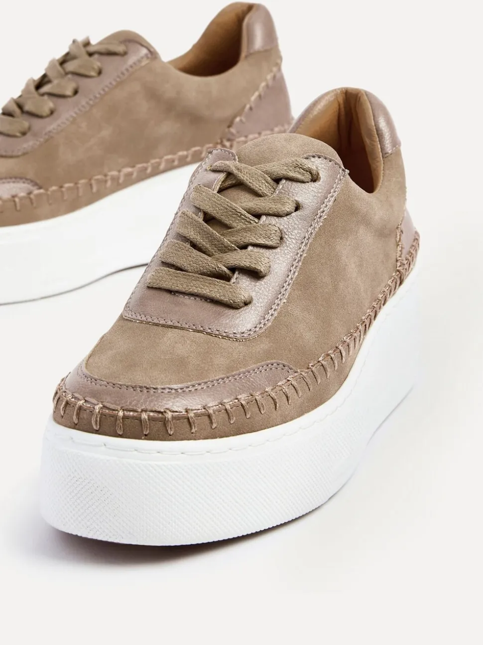 Bruin - Linzi - Harlem sneakers met plateauzool van imitatieleer