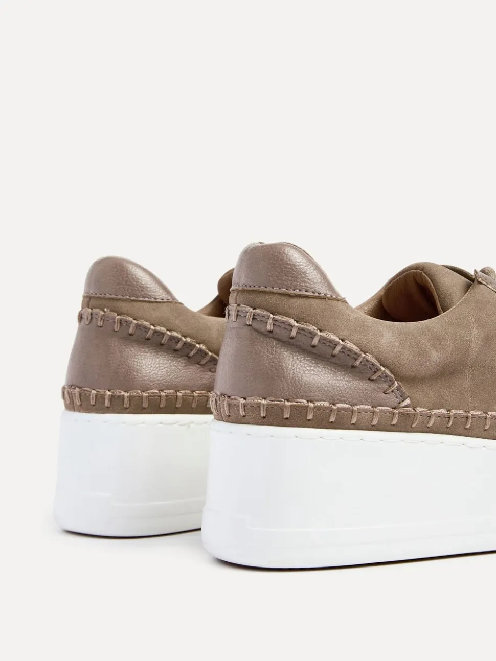 Bruin - Linzi - Harlem sneakers met plateauzool van imitatieleer