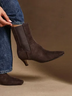 Bruin - Linzi Ritual Kitten Heeled Chelsea Boots