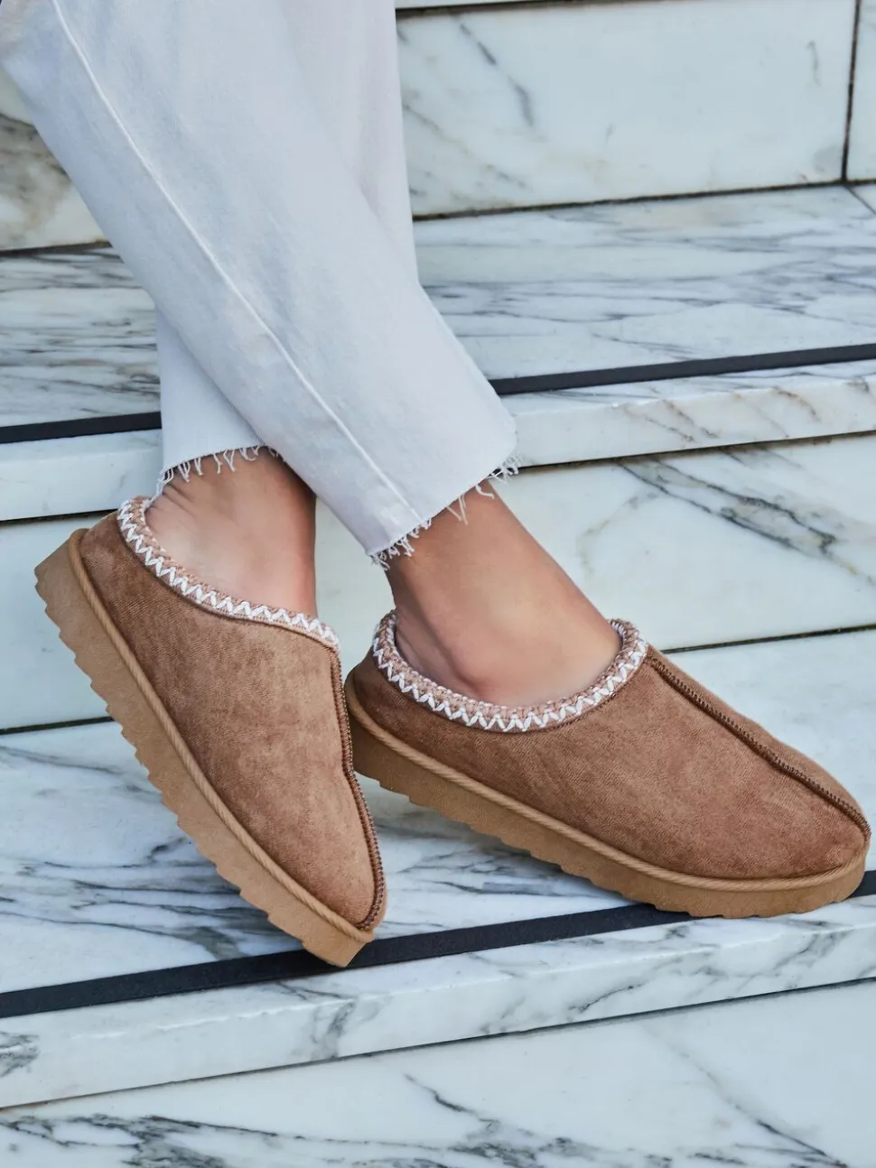 Bruin - Linzi Tana Faux Suede Slip-On Slippers