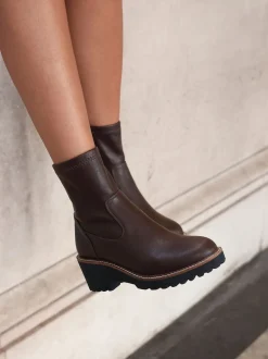 Bruin - Linzi Trish stretchy Wedged Heel Boots