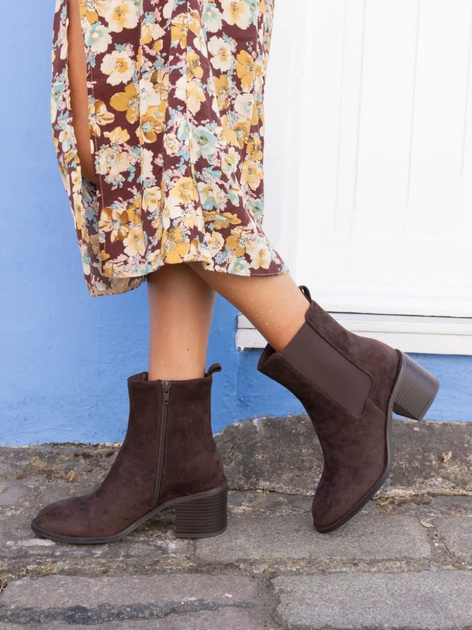 Bruin - Novo Wide Fit Juno Block Heel Chelsea Ankle Boots