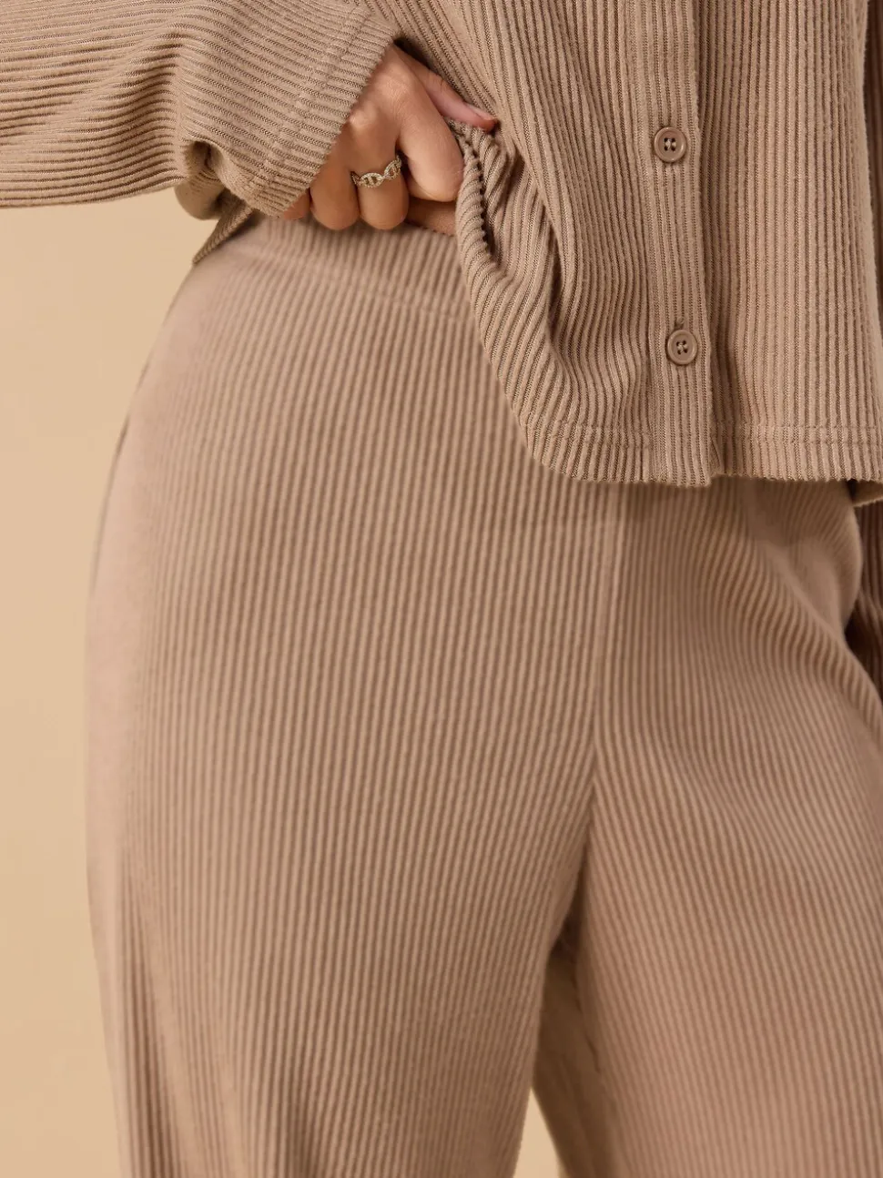 Bruin - PixieGirl Petite Ribbed Wide Leg Joggers