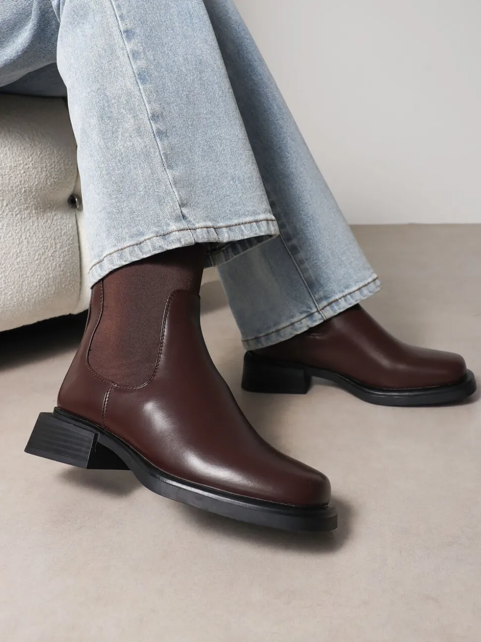Bruin - Simmi London Dorres Chelsea Ankle Boots