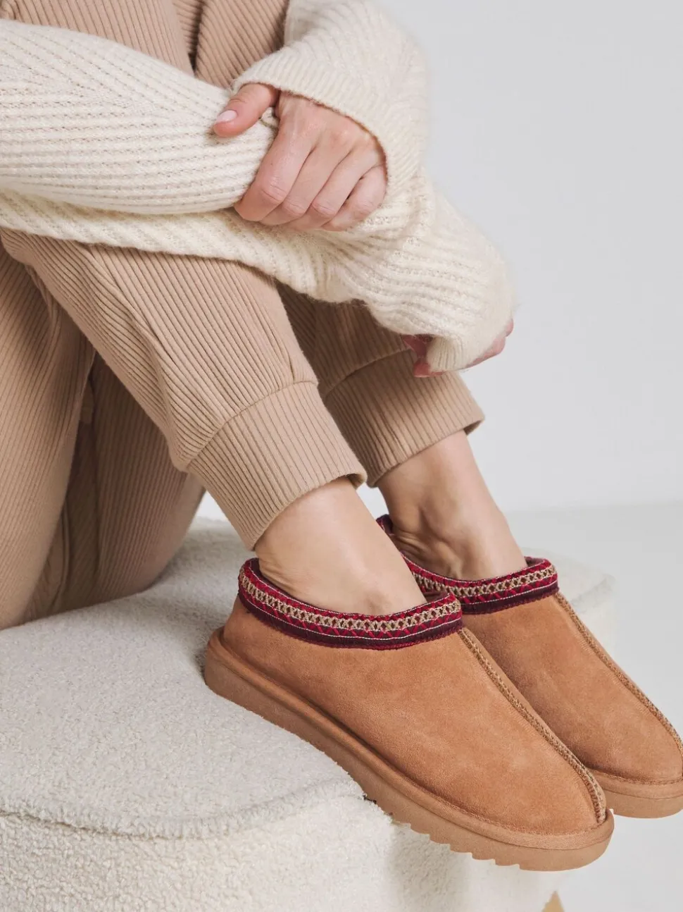 Bruin - Simply Be Bruine Muiltje Pantoffel met volledige borduursel en Wijde pasvorm