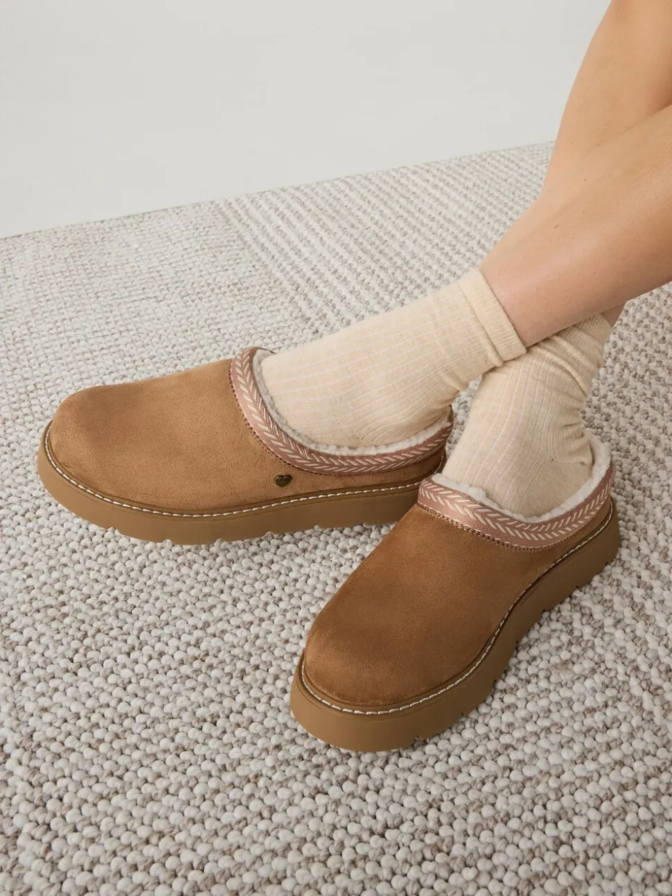 Bruin - Skechers Keepsakes Lite Cozy Fest pantoffels