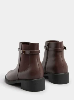 Bruin - Yours Curve Buckle Elastic Boots