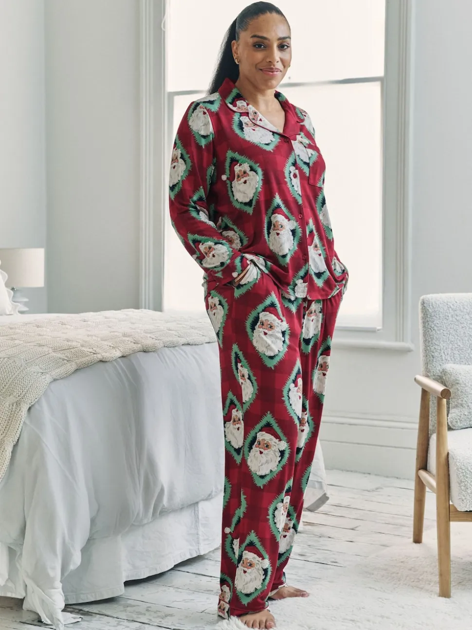 Chelsea Peers Christmas Jolly Santa Print Long Pyjamas Set