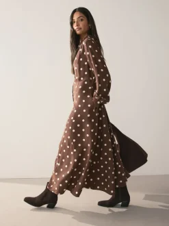Chocolade Bruin/Ecru met stippen - Printed Long Sleeve Shirt Dress