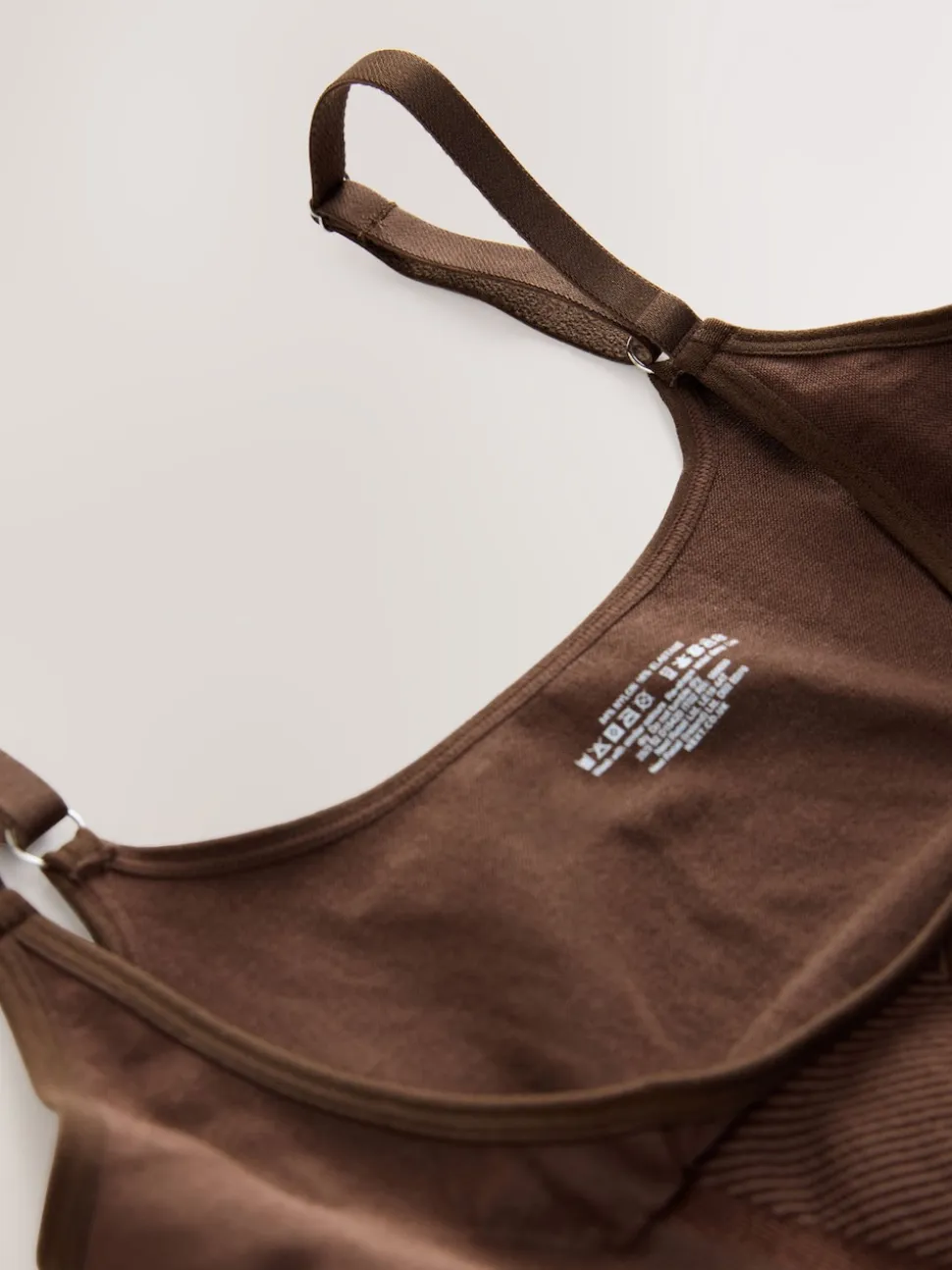 Chocolade nude - Wear Your Own Bra - Body met sterke buikcorrectie